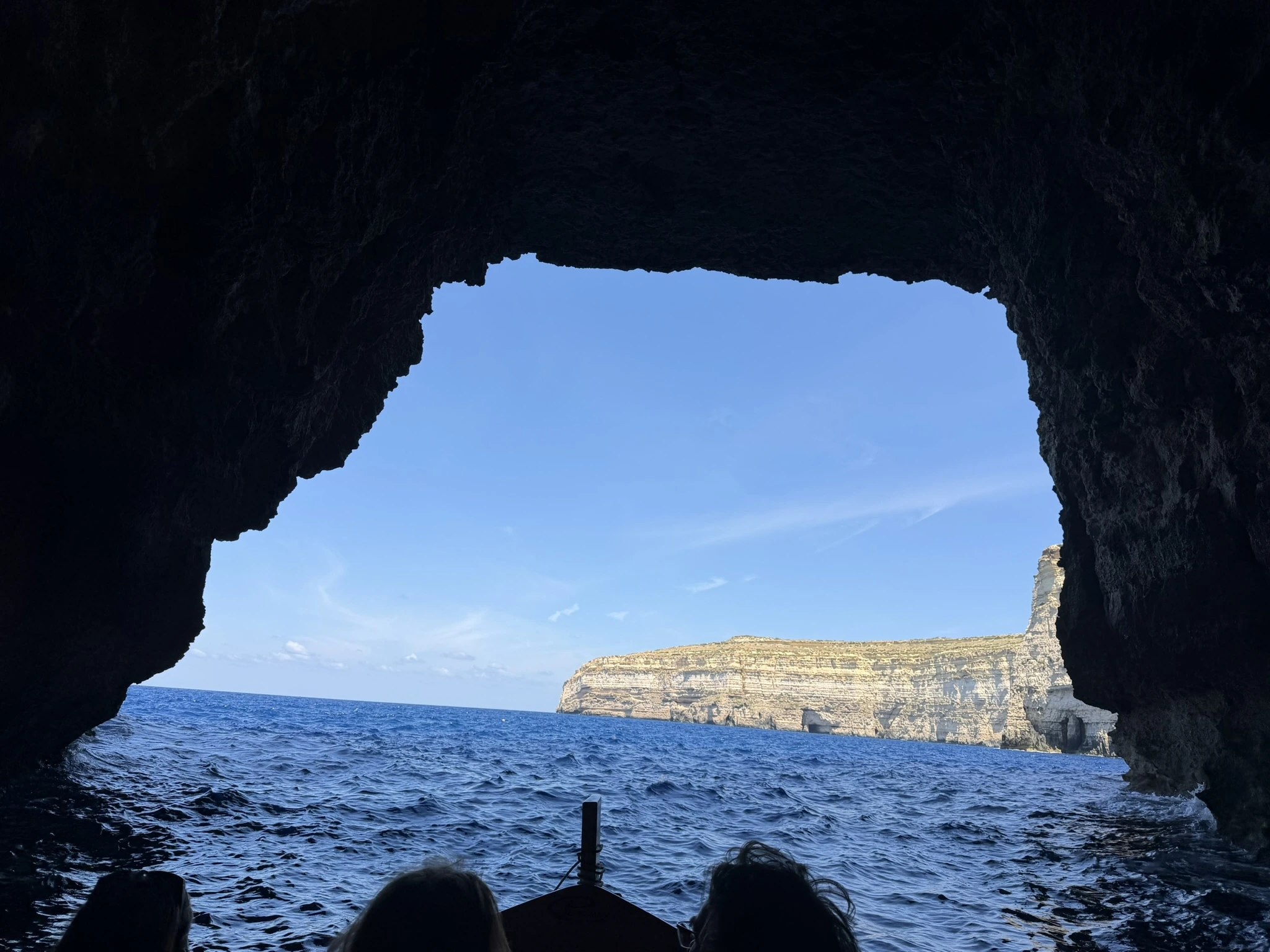 Dwejra Bay na Gozo podczas rodzinnego wyjazdu na Maltę