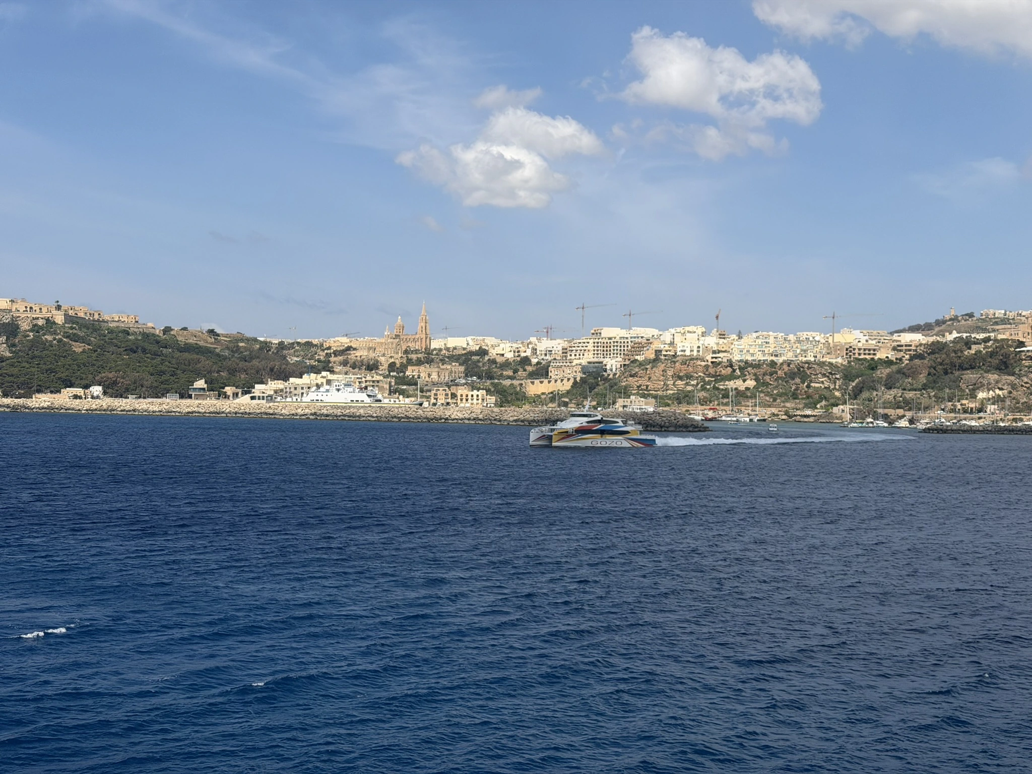 Widok na Gozo z promu
