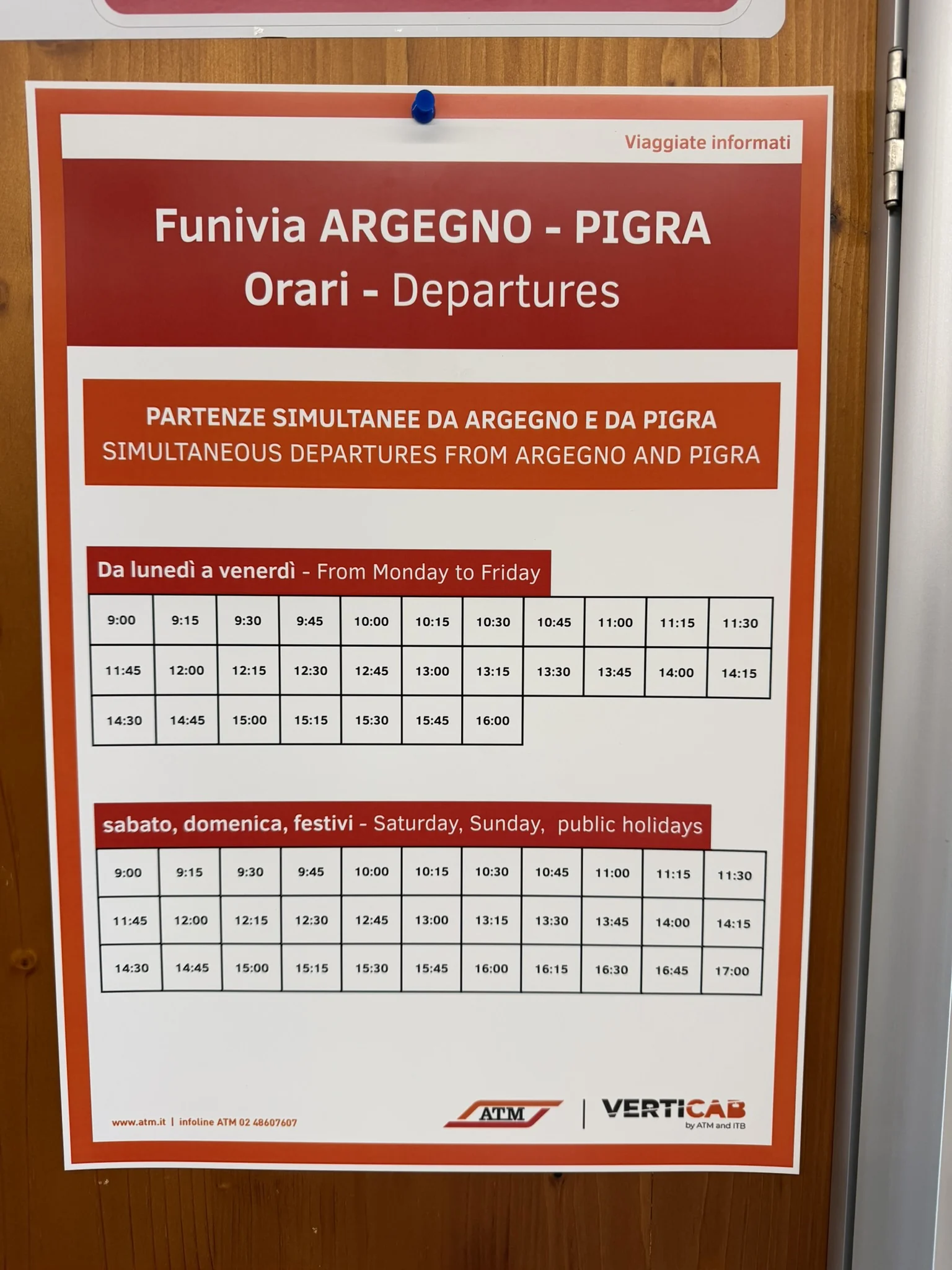 Plakat z rozkładem kolejki Argegno–Pigra z 5 października 2026